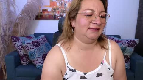 Mailyn online show from January 2025 02:02:01 AM