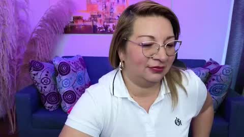 Mailyn online show from January 2025 08:10:02 PM