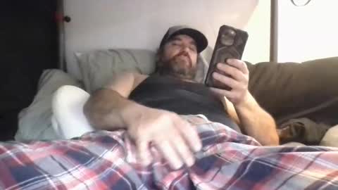 Dad bod 43 online show from February 2026 04:55:02 PM