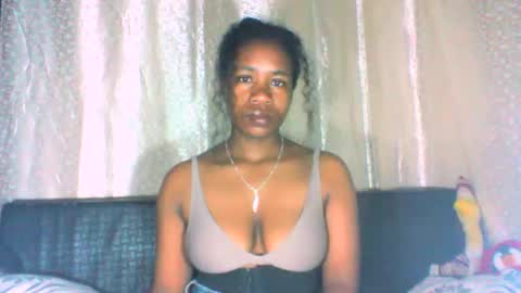 mayrah online show from October 2025 09:38:02 PM