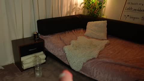 Anna       IG mbca anna  online show from January 2025 11:39:02 PM