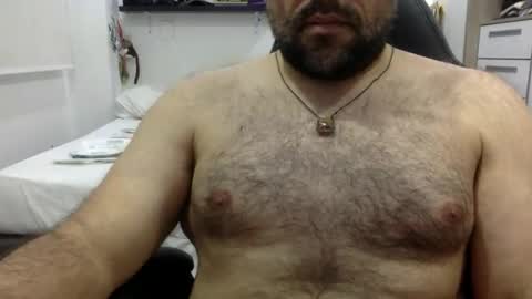 Snapshot of mbotve chatting on April 2026 10:11:02 PM VzlaMan online show from April 2026 10:11:02 PM