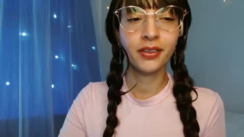 Mckayla online show from March 2026 03:47:01 PM