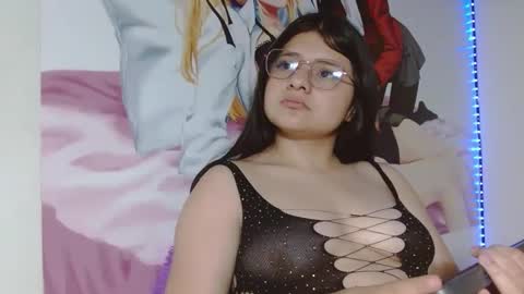 mackenna av online show from March 2025 02:37:01 PM