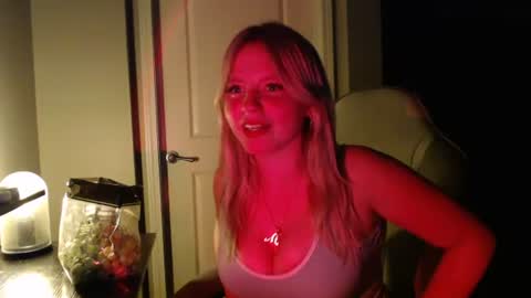 mckenziereese online show from August 2026 03:43:02 AM