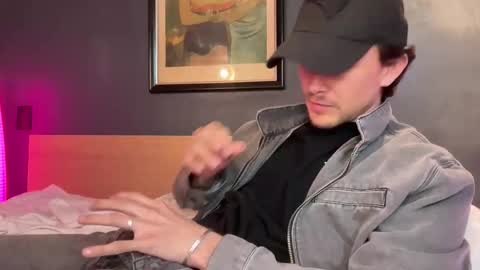 Snapshot of mcklister69 chatting on February 2026 02:10:02 AM mcklister online show from February 2026 02:10:02 AM