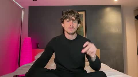 Snapshot of mcklister69 chatting on February 2026 05:40:02 PM mcklister online show from February 2026 05:40:02 PM