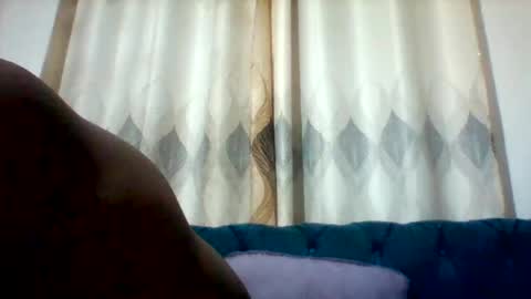 Snapshot of mclntz_bbc chatting on May 2026 06:14:01 PM mclntz_bbc online show from May 2026 06:14:01 PM