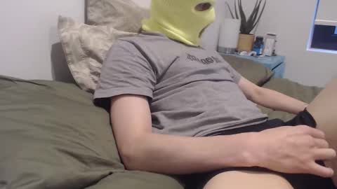 Snapshot of mclovinismydad chatting on December 2024 06:21:01 AM mclovinismydad online show from December 2024 06:21:01 AM