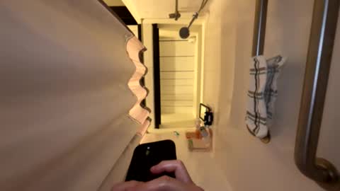 Snapshot of mdurand1137 chatting on October 2025 08:20:02 PM Dens cam online show from October 2025 08:20:02 PM