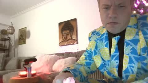 Snapshot of me2283 chatting on December 2024 01:08:01 AM me2283 online show from December 2024 01:08:01 AM