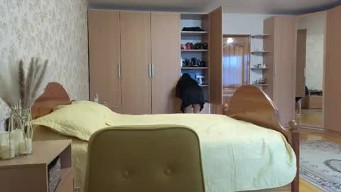 Melissa online show from February 2025 09:19:01 AM