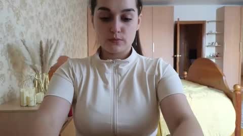 Melissa online show from February 2025 10:08:02 AM