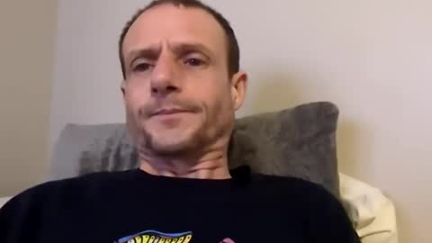 Snapshot of meanfinger chatting on March 2026 10:32:01 AM Jizzy online show from March 2026 10:32:01 AM