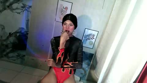 Snapshot of meaxox1 chatting on April 2026 12:29:02 PM mea online show from April 2026 12:29:02 PM
