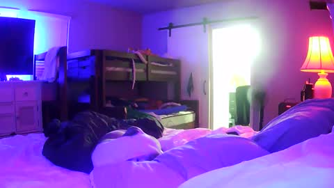 mecrago online show from December 2025 10:10:02 AM