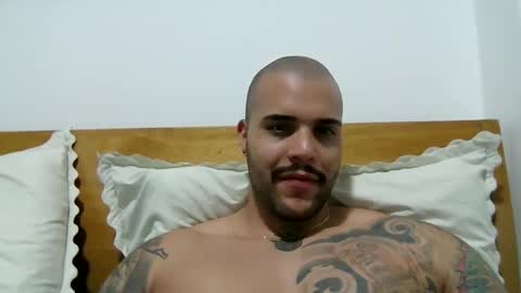 filippoae online show from February 2025 12:40:02 AM