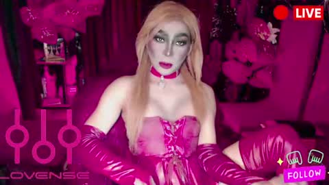 THE QUEEN ALPHA   Queen Medusa Prey online show from June 2026 05:56:02 PM