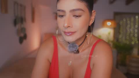 Andrea  online show from October 2025 12:06:01 PM