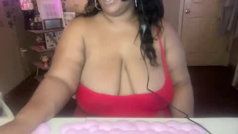 Snapshot of meetsouthernpeach chatting on February 2025 08:25:01 PM Southern Peach online show from February 2025 08:25:01 PM