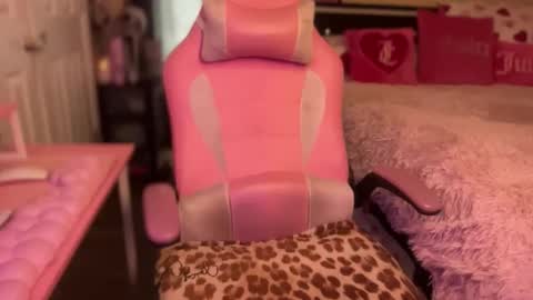 Southern Peach online show from April 2026 07:52:02 PM