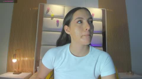 Snapshot of megaan_rouse chatting on May 2026 11:37:02 AM megaan_rouse online show from May 2026 11:37:02 AM