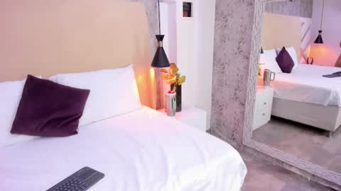 Snapshot of megan8_ chatting on November 2025 04:34:02 AM Megan online show from November 2025 04:34:02 AM