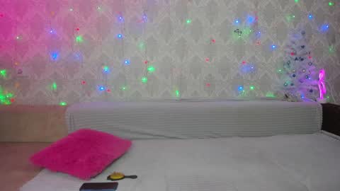 Helena Tuman online show from December 2024 04:21:01 AM