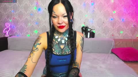 Helena Tuman online show from January 2025 11:03:01 AM