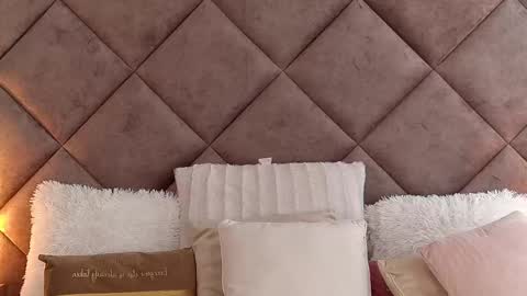 Megan Blazee  online show from November 2025 08:03:02 AM