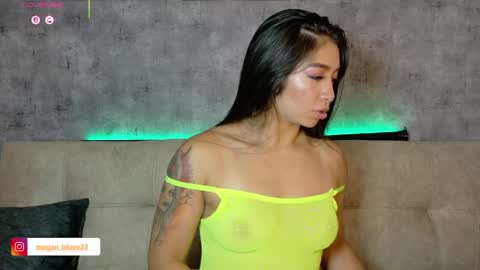 Megan Bluee online show from April 2026 11:40:02 PM