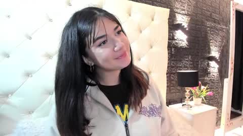     online show from February 2025 11:22:01 AM