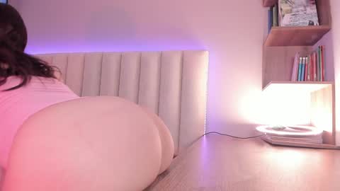 Snapshot of megan_moore__ chatting on January 2025 04:04:01 PM online show from January 2025 04:04:01 PM
