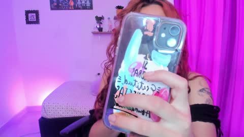 Snapshot of megan_ricci chatting on February 2025 09:10:01 PM Laura online show from February 2025 09:10:01 PM