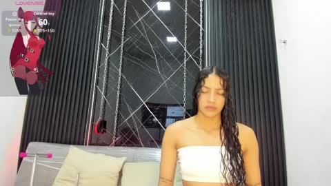 Megan Siner online show from April 2026 09:47:01 AM