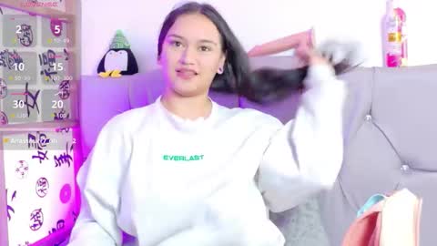 Megan online show from November 2025 03:44:01 PM