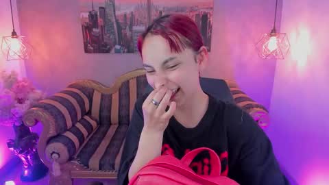 Snapshot of megane_whitte chatting on November 2025 08:58:02 PM Megan online show from November 2025 08:58:02 PM