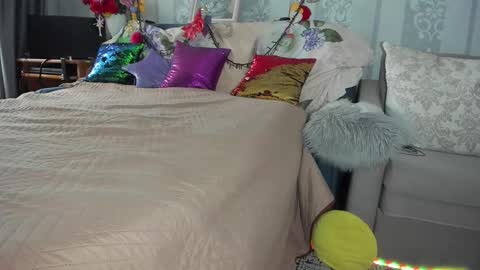 Nicki--------- Welcome to my Room online show from October 2025 07:52:02 AM