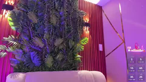 Megan Nice to meet you  online show from November 2025 06:29:01 PM