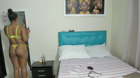 megan        online show from September 2025 03:01:01 AM