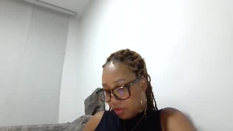 megan        online show from April 2026 01:06:02 AM