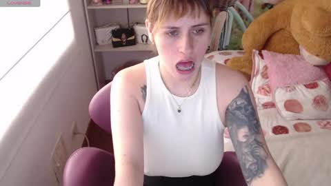 MEGAN online show from April 2026 09:39:33 PM