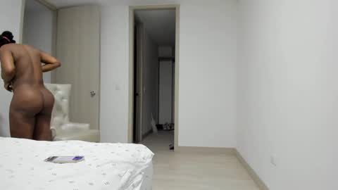 Snapshot of meganmir1 chatting on November 2025 06:01:02 AM meganmir1 online show from November 2025 06:01:02 AM