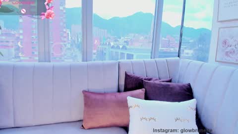 Snapshot of megann__sweet chatting on February 2025 04:31:01 PM Mara online show from February 2025 04:31:01 PM