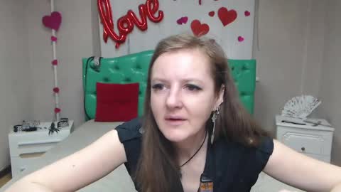 Snapshot of meganpirs chatting on April 2026 05:10:02 AM MeganPirs online show from April 2026 05:10:02 AM