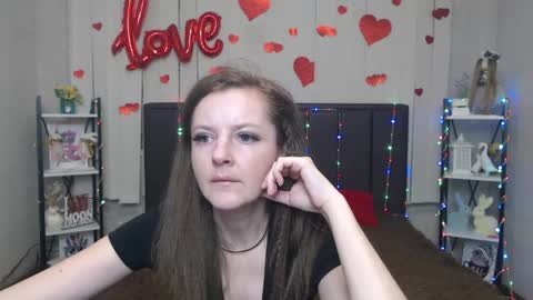 Snapshot of meganpirs chatting on April 2026 05:05:01 AM MeganPirs online show from April 2026 05:05:01 AM