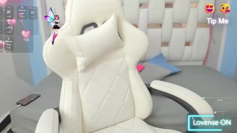 Megan Queen online show from November 2025 06:19:01 PM