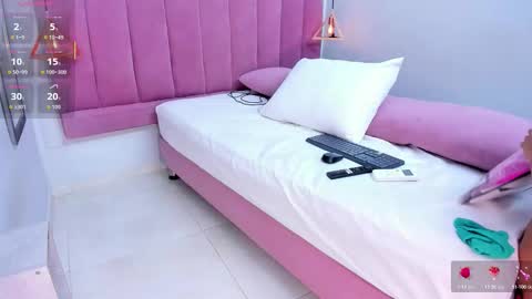 Megan  online show from October 2025 08:20:01 PM