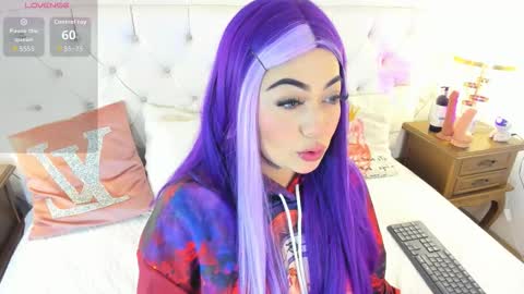 Megan online show from October 2025 11:50:02 AM