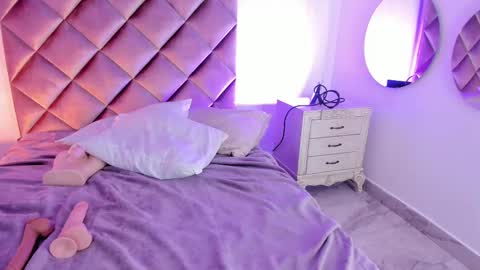 M E G A R A online show from February 2025 07:47:02 AM